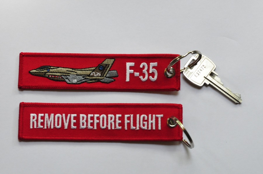 F KEY-RING PEWTER LOCKHEED MARTIN F-35 LIGHTNING II STEALTH COMBAT AIRCRAFT 