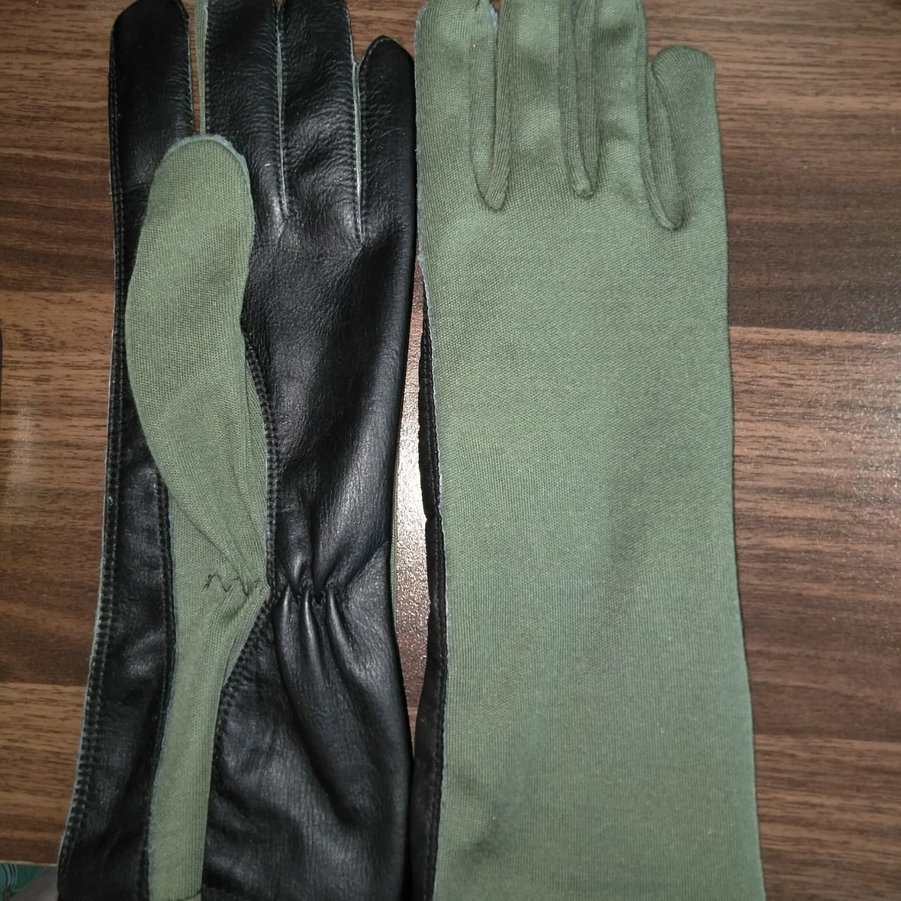 Nomex-pilot-gloves-(sage-green-black-color)