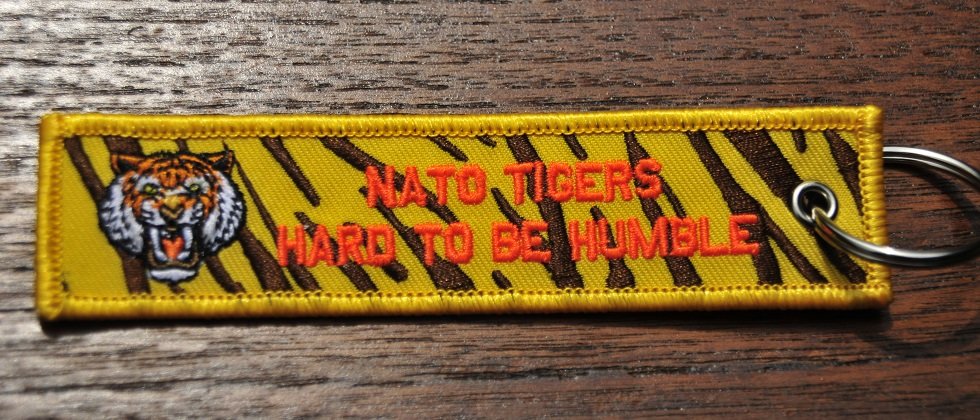NATO TIGERS - HARD TO HUMBLE keyring keychain bagage label