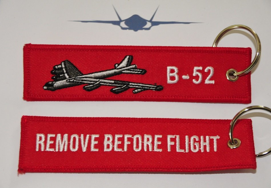 B-52 bomber keyring keychain bagage label