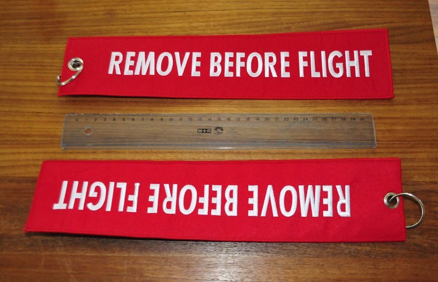 REMOVE BEFORE FLIGHT Keychain Keyring Bagage label Mega Large 35 cm