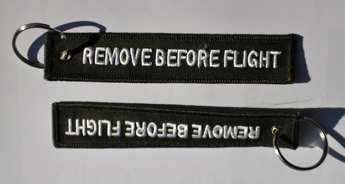 Remove before flight schlusselanhanger