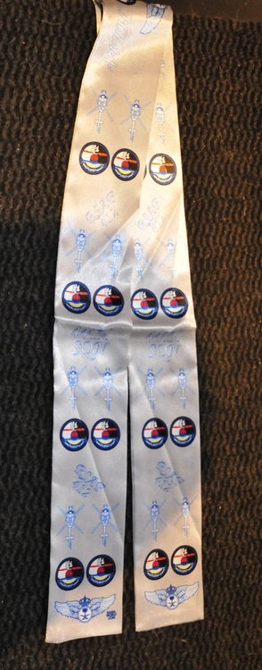 412 Squadron Royal Saudi AF pilot scarf Grey RSAF