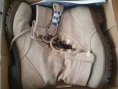 original KLu pilot shoes color desert size 285B = size 44 new