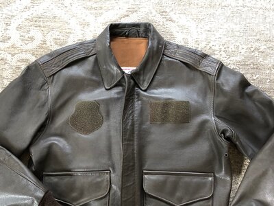 USAF leather A-2 flight jacket size 42R Avirex