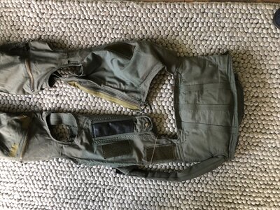 Anti g suit CSU-13 size Small Long + survival knife