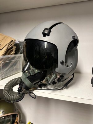 Gentex HGU-55/G flight helmet + green MBU-5 oxygen mask