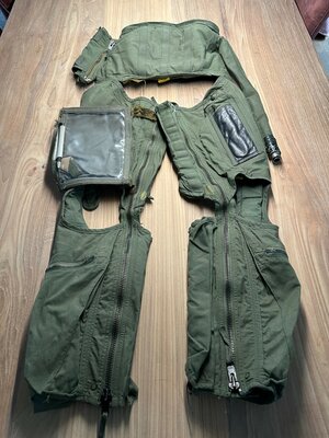 Anti g suit CSU-13 size Small Long
