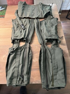 Anti g suit CSU-13 size Large Regular New