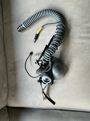 Gentex MBU-20/P oxygen mask Medium Narrow like new
