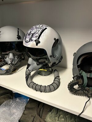 Gentex HGU-55/G flight helmet + MBU-12/P oxygen mask Tiger painting