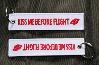 Kiss Me Before Flight keychains keyring luggage tags