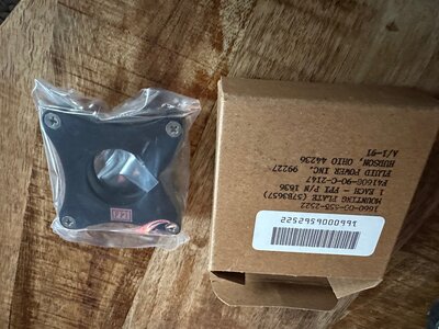 Mounting plate (for harness)