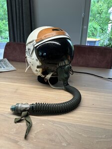 P-4A flight helmet + MBU-3/P oxygen mask  